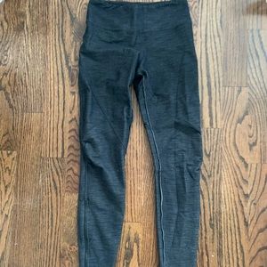 Lululemon leggings size 6
